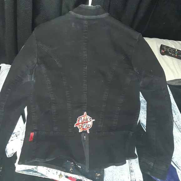 Upcoming!Quick update showing a few of the pieces to be photographed on the 15th - Picture 5 of 16